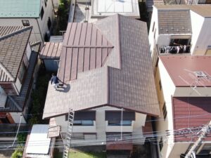 横暖ルーフasを使用した屋根カバー工事