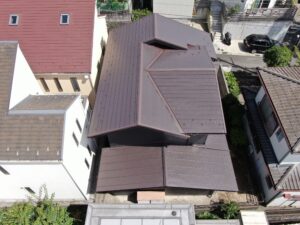 横暖ルーフasを使用した屋根カバー工事